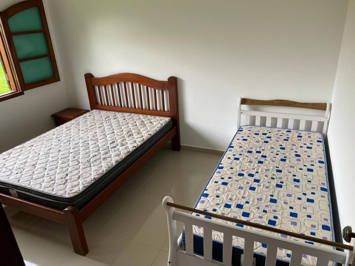 Casa Bem Espacosa Com Piscina, Campo De Futebol E Area Gourmet A Um Quarteirao Da Lagoa De Praia Seca Araruama Exterior photo